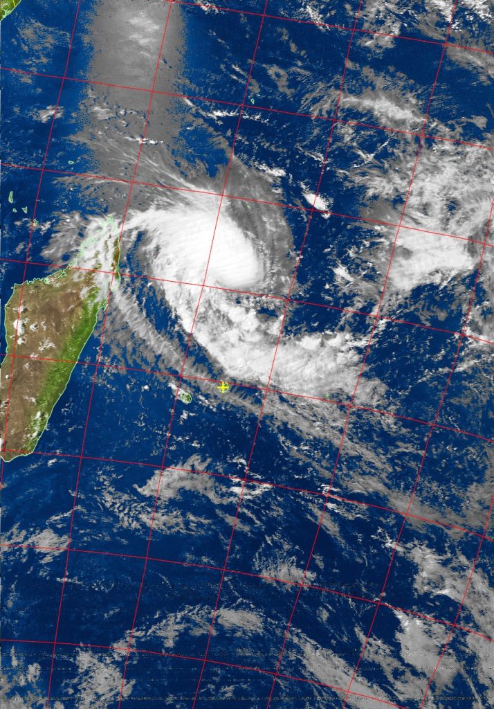 Moderate Tropical Storm Enawo, Noaa 19 VIS 04 Mar 2017 15:17