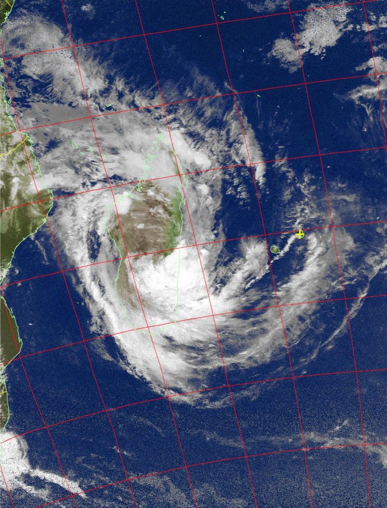 Ex-Enawo, Noaa 19 IR 09 Mar 2017 03:28