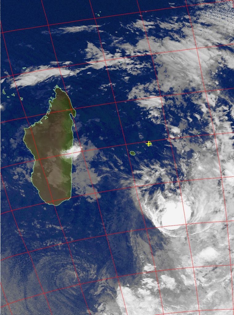 Moderate tropical storm Daya, Noaa 15 IR 12 Feb 2016 05:47 