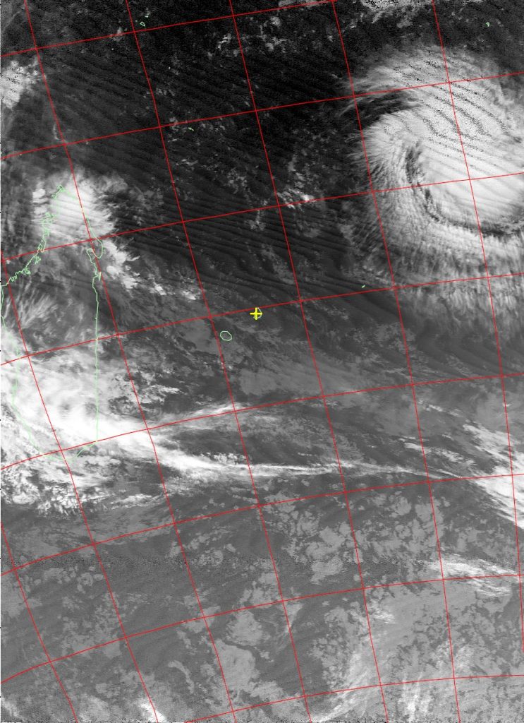 Moderate tropical storm Fantala, Noaa 18 IR 12 Apr 2016 05:39