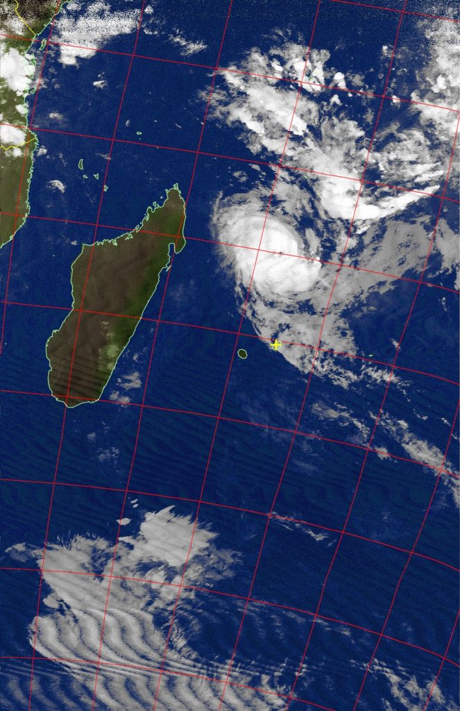 Tropical cyclone Fantala, Noaa 18 IR 20 Apr 2016 18:21