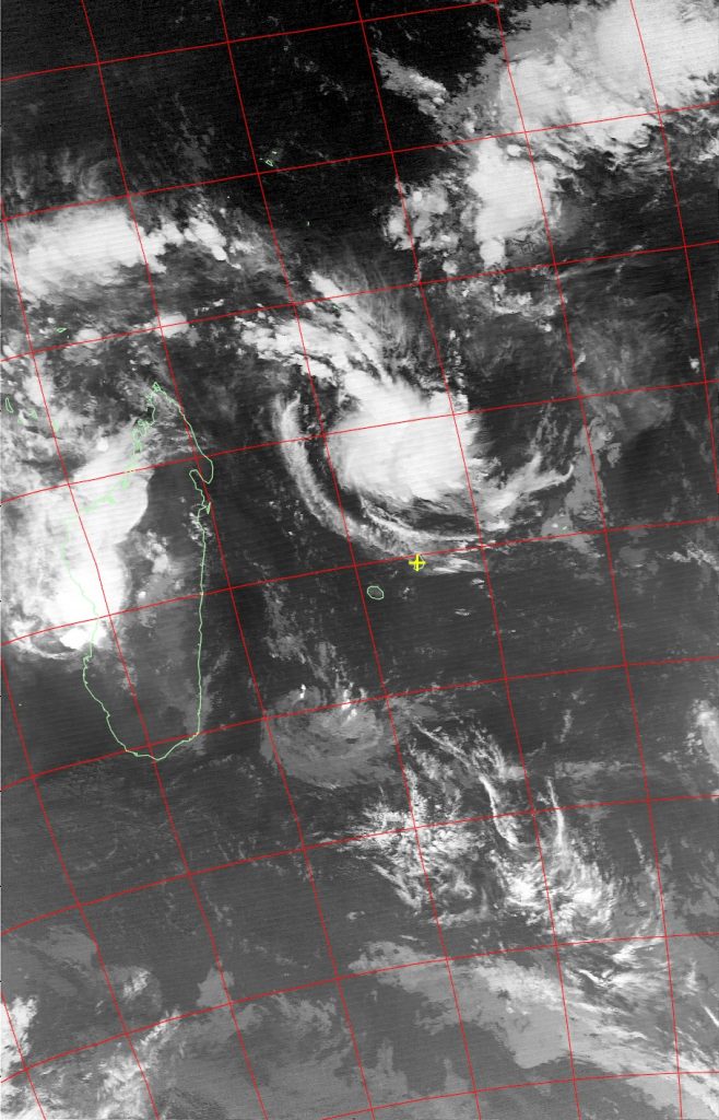 Tropical disturbance, Noaa 19 IR 04 Feb 2017 03:02