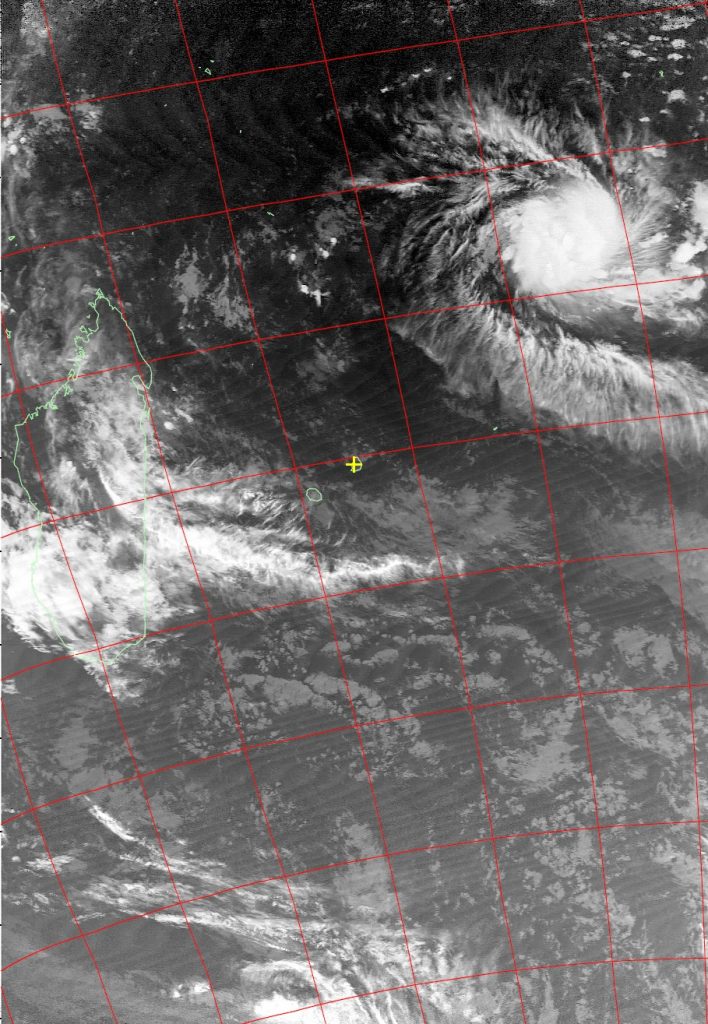 Severe tropical storm Fantala, Noaa 19 IR 13 Apr 2016 02:25