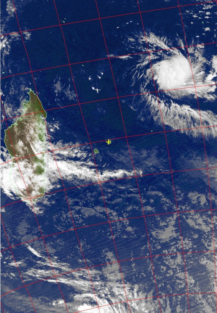 Severe tropical storm Fantala, Noaa 19 IR 13 Apr 2016 02:25