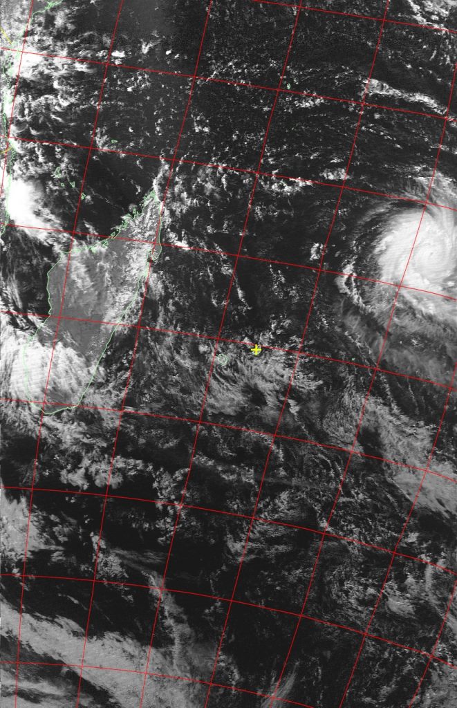 Tropical cyclone Fantala, Noaa 19 VIS 13 Apr 2016 14:59