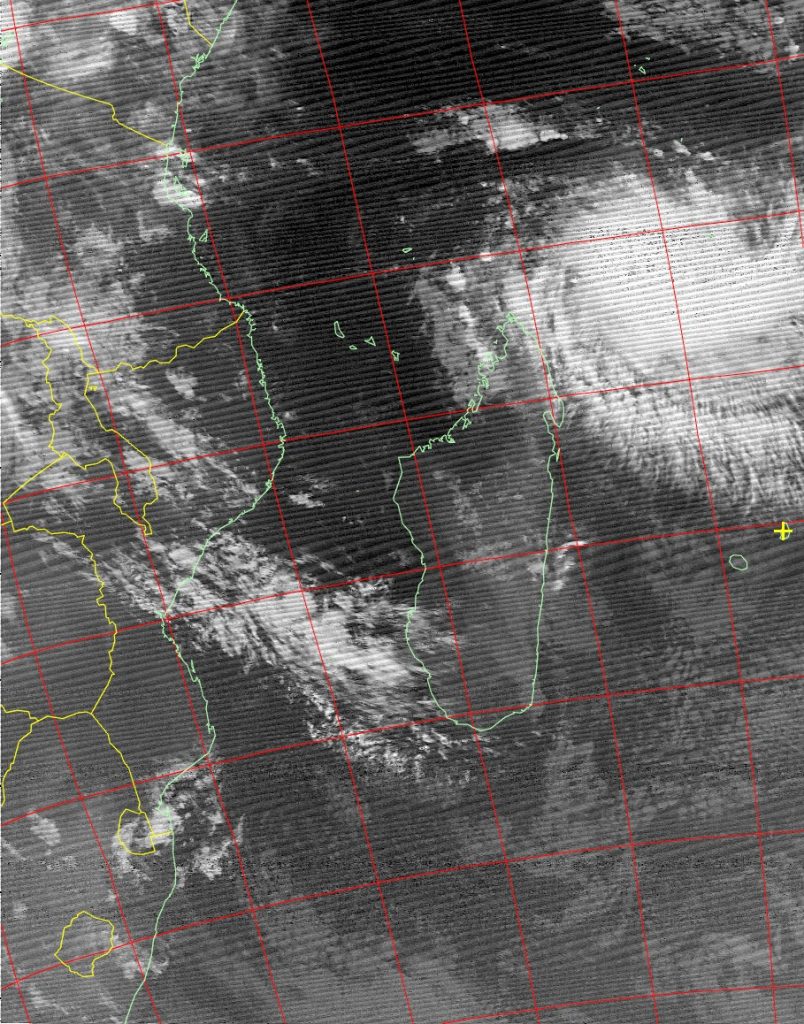 Intense tropical cyclone Fantala, Noaa 19 IR 17 Apr 2016 03:21