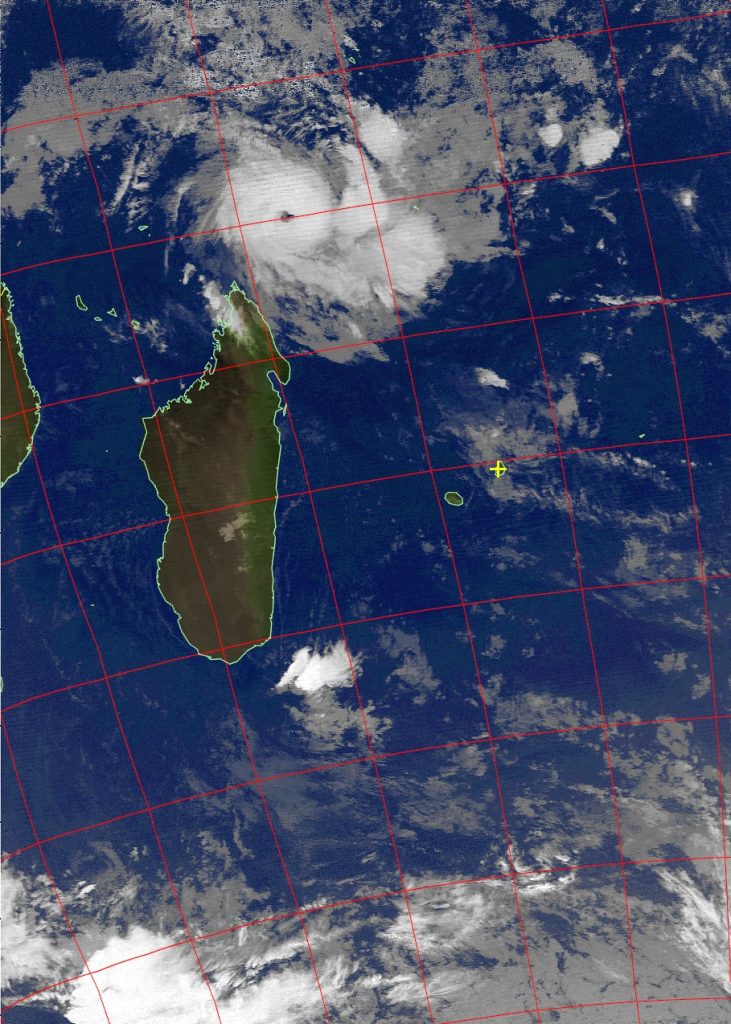 Tropical cyclone Fantala, Noaa 19 IR 20 Apr 2016 02:46