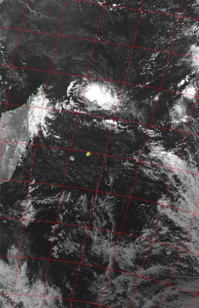 Moderate tropical storm Fantala, Noaa 19 VIS 23 Apr 2016 14:46