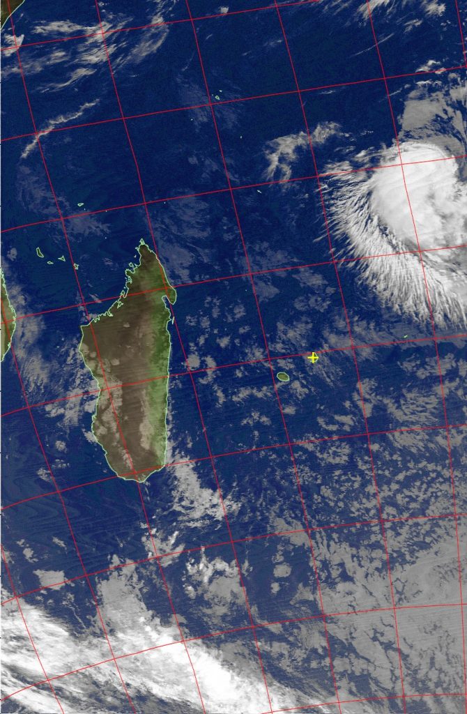 Tropical disturbance, Noaa 19 IR 17 Jul 2016 02:52