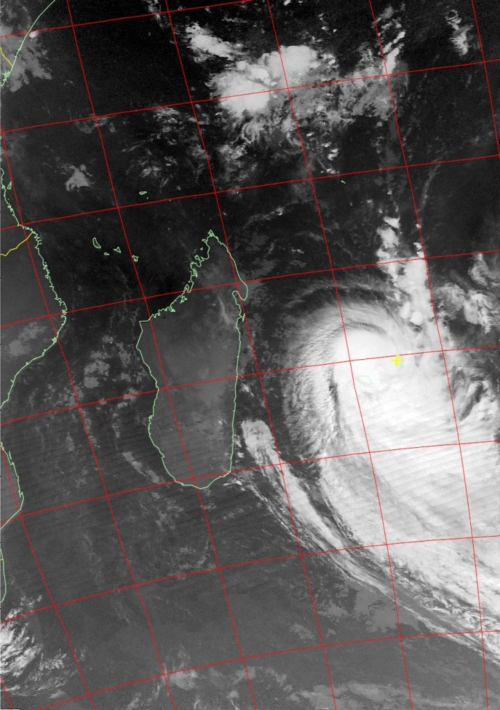 Severe Tropical Storm Fakir, Noaa 15 IR 24 Apr 2018 06:57
