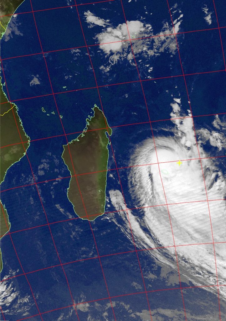 Severe Tropical Storm Fakir, Noaa 15 IR 24 Apr 2018 06:57